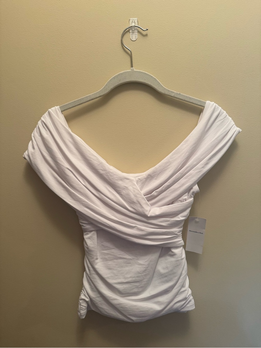 Abercrombie & Fitch Off-Shoulder Ruched Top